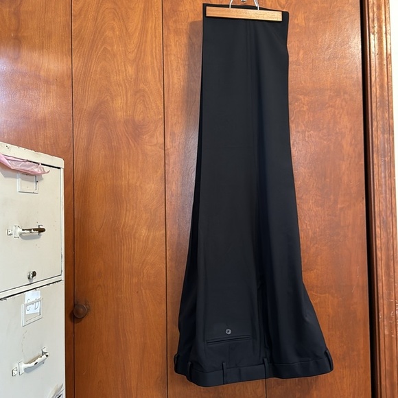 Men’s dress slacks O-9 - Picture 2 of 6